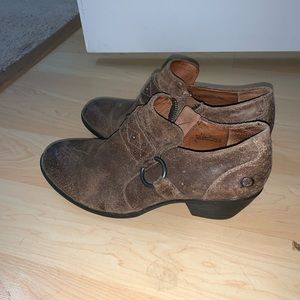 Born Womens Booties Size 9.5